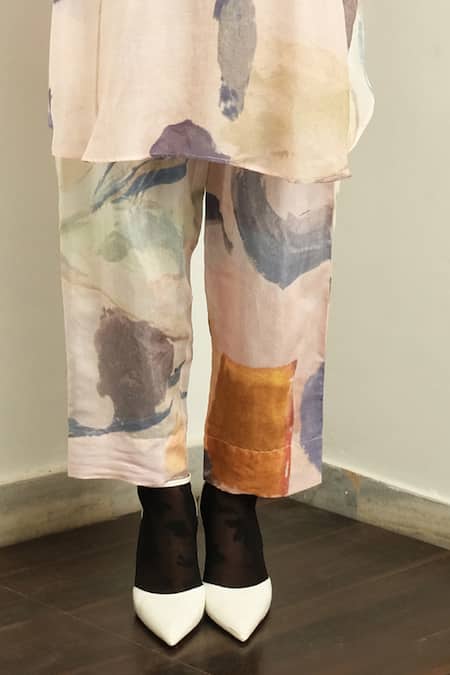 OFRIDA Multi Color Muslin, Silk Nargis Abstract Expressionist Print Kurta With Pant Online at Aza Fashions OFRIDA_Multi Color Muslin, Silk Nargis Abstract Expressionist Print Kurta With Pant _Online_at_Aza_Fashions