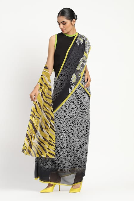 Shop Satya Paul Black Silk, Georgette Echo Printed Saree With Unstitched Blouse Piece Online at Aza Fashions Shop_Satya Paul_Black Silk, Georgette Echo Printed Saree With Unstitched Blouse Piece _Online_at_Aza_Fashions