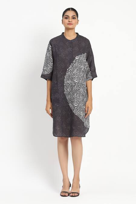 Satya Paul_Black Linen Mandarin Collar The Milky Way Tunic _Online_at_Aza_Fashions