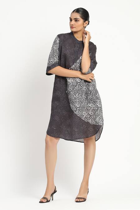 Satya Paul_Black Linen Mandarin Collar The Milky Way Tunic _at_Aza_Fashions