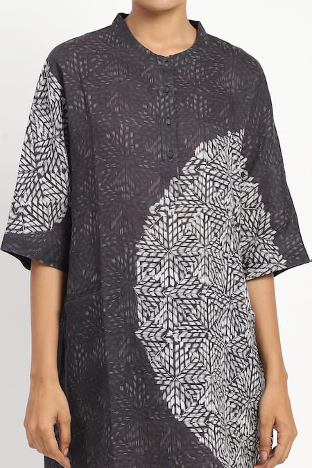 Buy_Satya Paul_Black Linen Mandarin Collar The Milky Way Tunic 