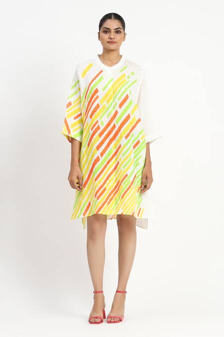 Satya Paul_Ivory Linen Printed Phulkari Mandarin Collar In The Heights Tunic _Online_at_Aza_Fashions