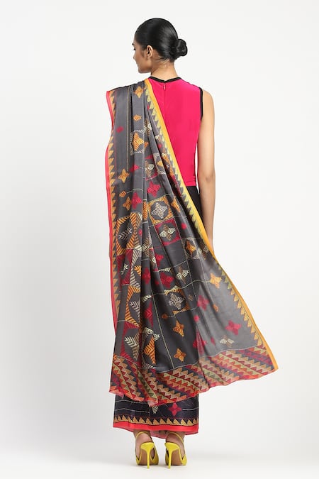 Satya Paul Infinite Space Printed Saree With Unstitched Blouse Piece 