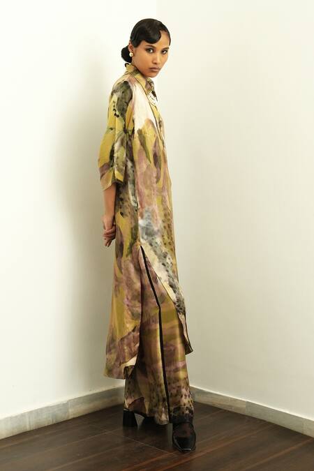 OFRIDA Multi Color Embroidery Tropizeylo Printed Hand Kurta Online at Aza Fashions OFRIDA_Multi Color Embroidery Tropizeylo Printed Hand Kurta_Online_at_Aza_Fashions