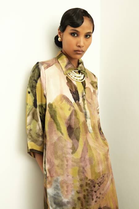 Buy OFRIDA Multi Color Embroidery Tropizeylo Printed Hand Kurta Online at Aza Fashions Buy_OFRIDA_Multi Color Embroidery Tropizeylo Printed Hand Kurta_Online_at_Aza_Fashions