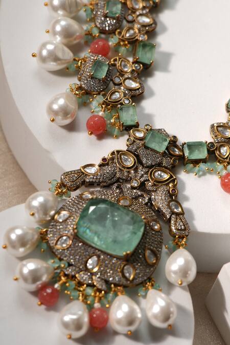 Amaara Jewels_Green Pearls, Stones Abstract Geometric Embellished Necklace Set _Online_at_Aza_Fashions