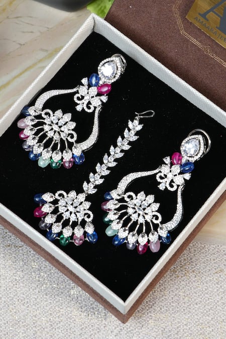 Amaara Jewels Floral Stone & American Diamond Embellished Maangtikka With Earrings 