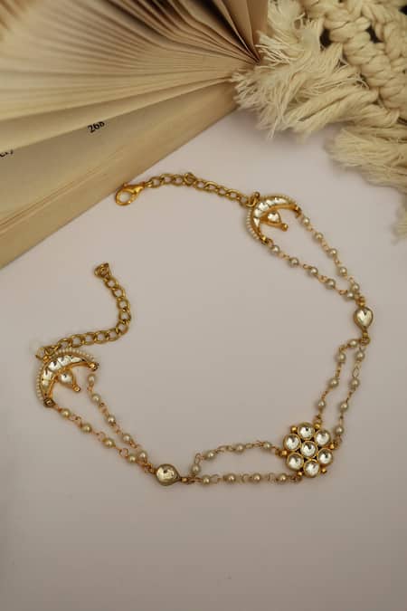 Do Taara Kundan Studded Pendant Choker 