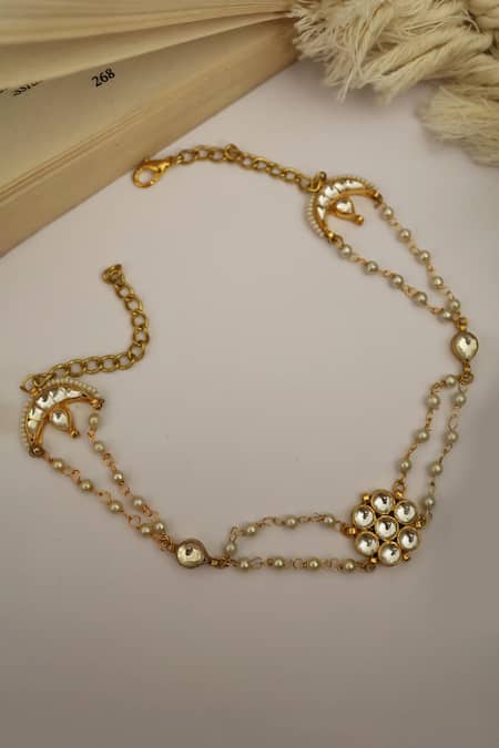 Do Taara Gold Plated Kundan Studded Pendant Choker Online at Aza Fashions Do Taara_Gold Plated Kundan Studded Pendant Choker _Online_at_Aza_Fashions