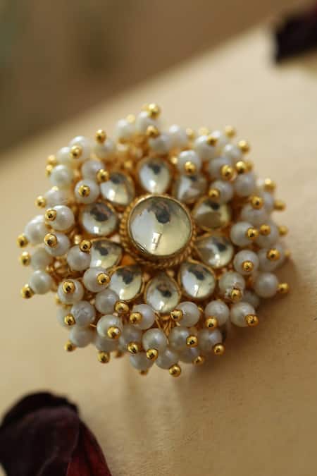 Do Taara Kundan & Pearl Embellished Ring