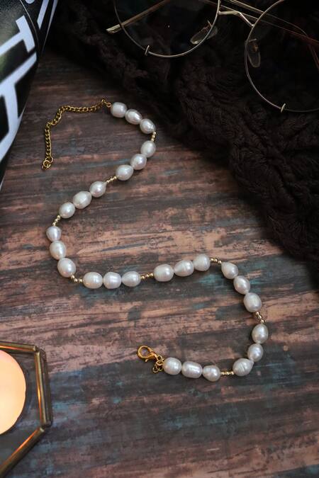 Do Taara_White Pearl Embellished Necklace _Online_at_Aza_Fashions