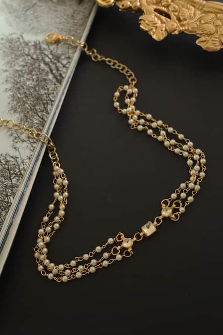 Shop Do Taara Gold Plated Kundan And Pearl Embellished Pendant Choker at Aza Fashions Shop_Do Taara_Gold Plated Kundan And Pearl Embellished Pendant Choker _at_Aza_Fashions