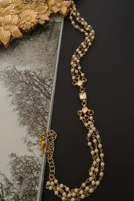 Do Taara Gold Plated Kundan And Pearl Embellished Pendant Choker Online at Aza Fashions Do Taara_Gold Plated Kundan And Pearl Embellished Pendant Choker _Online_at_Aza_Fashions