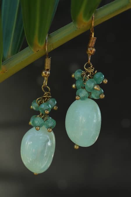 Shop Do Taara Green Stones Natural And Clustered Onyx Encrusted Earrings at Aza Fashions Shop_Do Taara_Green Stones Natural And Clustered Onyx Encrusted Earrings _at_Aza_Fashions