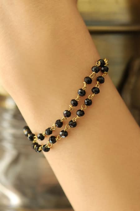 Do Taara Onyx Embellished Double Layered Bracelet 