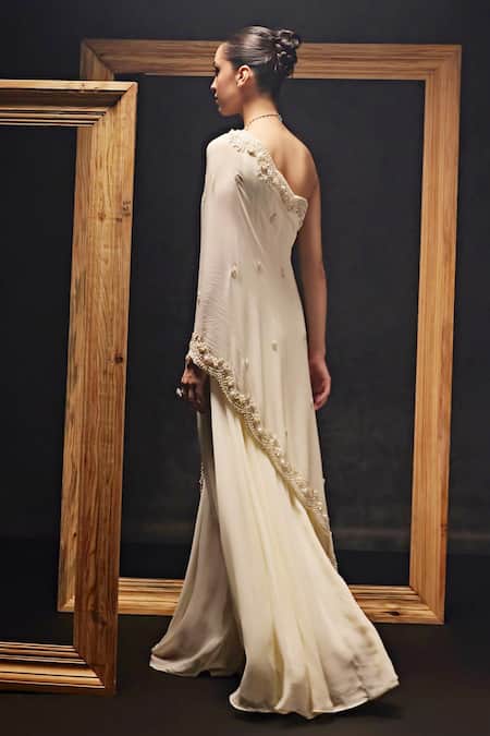 Studio22 By Pulkita Arora Bajaj Blissful Pearl Cluster Embroidered One Shoulder Jumpsuit 
