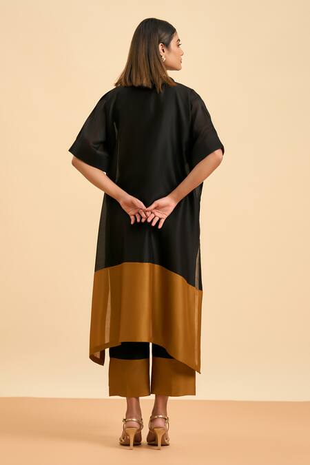 Origani Black Chanderi Silk, Cotton Embroidery V-neck Bloom Applique Kurta Pant Set Online at Aza Fashions Origani_Black Chanderi Silk, Cotton Embroidery V-neck Bloom Applique Kurta Pant Set _Online_at_Aza_Fashions