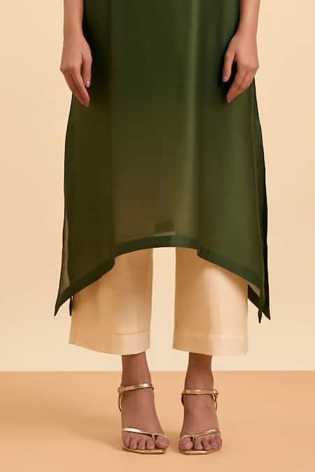 Shop_Origani_Green Chanderi Silk, Cotton Applique Boat Neck Florence Kurta Pant Set _Online_at_Aza_Fashions