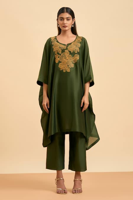 Shop_Origani_Green Chanderi Silk, Cotton Embroidery Round Neck Flora Kurta Pant Set _Online_at_Aza_Fashions