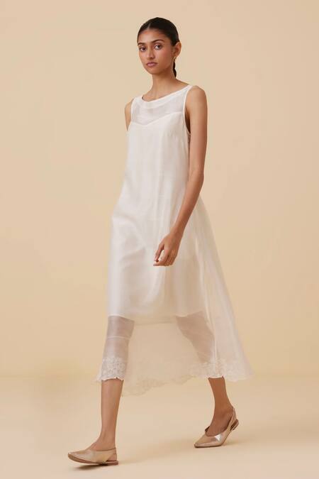 The Summer House White Chanderi Embroidery Boat Neck Reyah Floral Border Dress at Aza Fashions The Summer House_White Chanderi Embroidery Boat Neck Reyah Floral Border Dress _at_Aza_Fashions