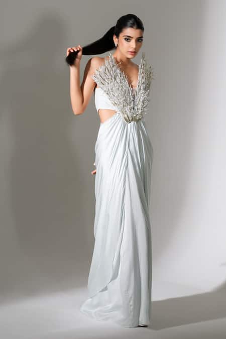 PIRI INDIA Optuntia 3D Embroidered Gown 