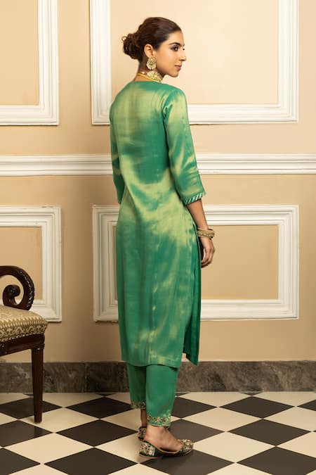 Dohr India Suhani Metallic Zari Embroidered Kurta Pant Set 