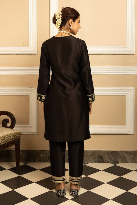 Shop Dohr India Black , Cotton, Organza Sequins, Zari, Floral Vine Kurta Pant Set at Aza Fashions Shop_Dohr India_Black , Cotton, Organza Sequins, Zari, Floral Vine Kurta Pant Set _at_Aza_Fashions