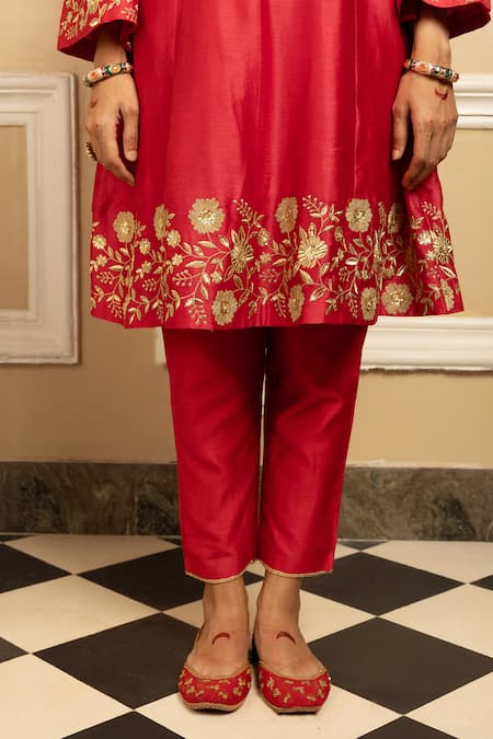 Shop Dohr India Red Silk Organza, Velvet, Silk, Chanderi Zari Floral Placement Kurta Pant Set Online at Aza Fashions Shop_Dohr India_Red Silk Organza, Velvet, Silk, Chanderi Zari Floral Placement Kurta Pant Set _Online_at_Aza_Fashions