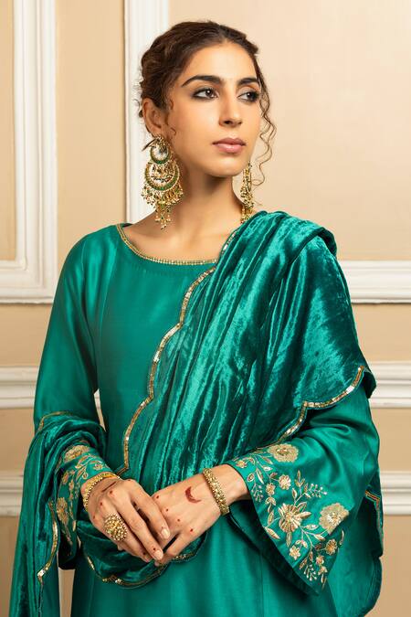 Buy_Dohr India_Green Silk Organza, Velvet, Chanderi Sequins, Placed Floral Kurta Pant Set _Online_at_Aza_Fashions