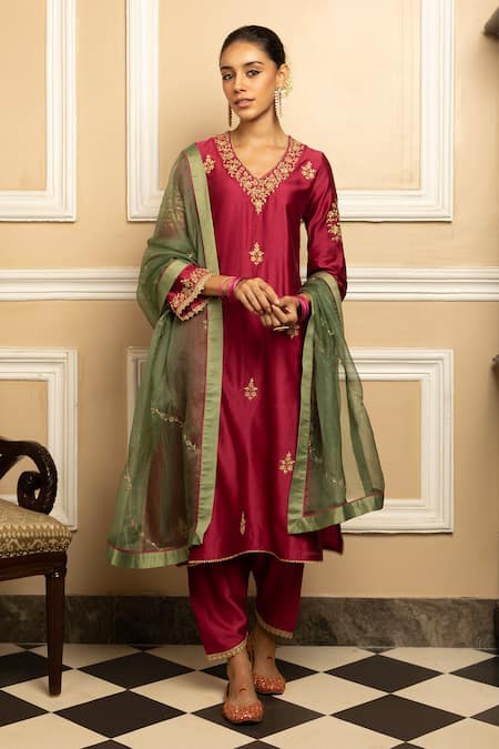 Dohr India Wine Kurta And Pant  Silk Chanderi Embroidery Zari V Naaz Floral Butti Set 