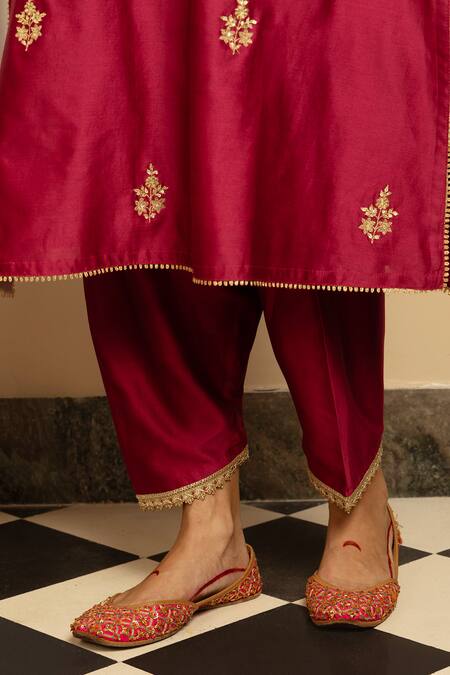 Dohr India_Wine Silk, Chanderi, Organza Sequins, Zari, Naaz Floral Butti Kurta Pant Set _at_Aza_Fashions