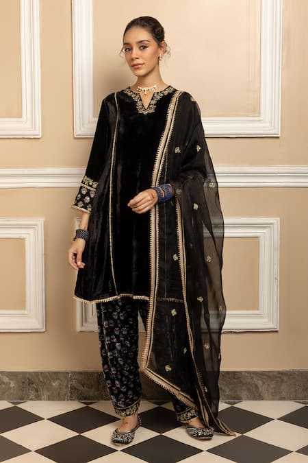 Dohr India Black Silk Velvet Print Floral Notched Ziya Embroidered Yoke Kurta Salwar Set 