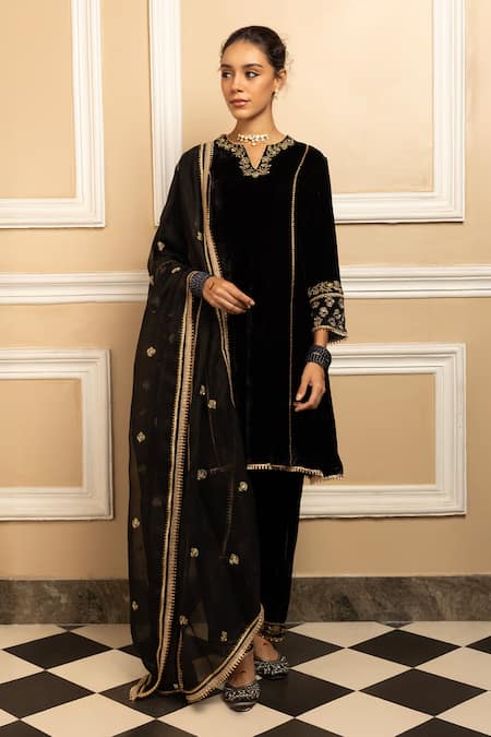 Dohr India Tara Embroidered Kurta Salwar Set 