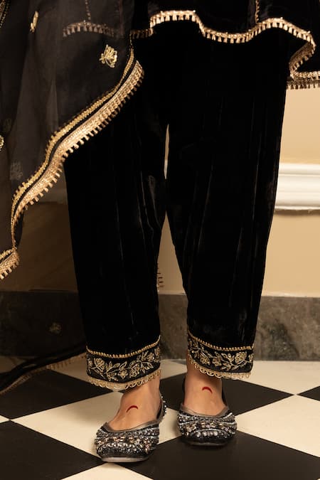 Buy Dohr India Black Silk, Velvet, Organza Embroidery, Sequins, Gota Tara Kurta Salwar Set Buy_Dohr India_Black Silk, Velvet, Organza Embroidery, Sequins, Gota Tara Kurta Salwar Set