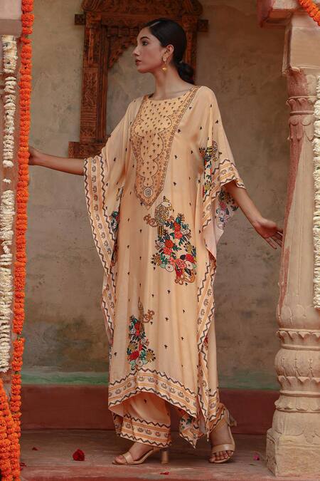 Buy Gazab by Miku Kumar Ivory Muslin Embroidery Round Neck Janya Printed Kaftan With Pant Online at Aza Fashions Buy_Gazab by Miku Kumar_Ivory Muslin Embroidery Round Neck Janya Printed Kaftan With Pant _Online_at_Aza_Fashions
