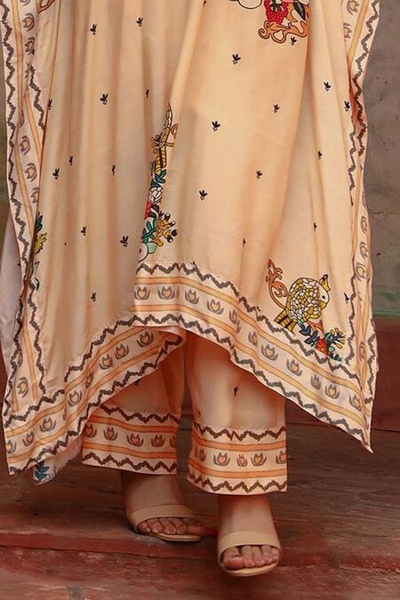 Shop Gazab by Miku Kumar Ivory Muslin Embroidery Round Neck Janya Printed Kaftan With Pant Shop_Gazab by Miku Kumar_Ivory Muslin Embroidery Round Neck Janya Printed Kaftan With Pant