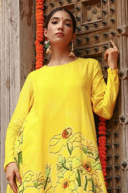 Shop Gazab by Miku Kumar Yellow Muslin Embroidery Round Neck Aria Asymmetric Kurta With Palazzo Online at Aza Fashions Shop_Gazab by Miku Kumar_Yellow Muslin Embroidery Round Neck Aria Asymmetric Kurta With Palazzo _Online_at_Aza_Fashions