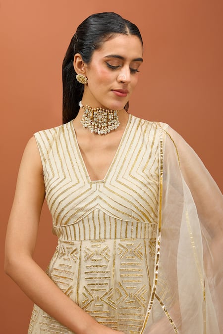 Esha Koul_Gold Organza, Chanderi Gota Patti V-neck Lace Embroidered Anarkali Set _Online_at_Aza_Fashions