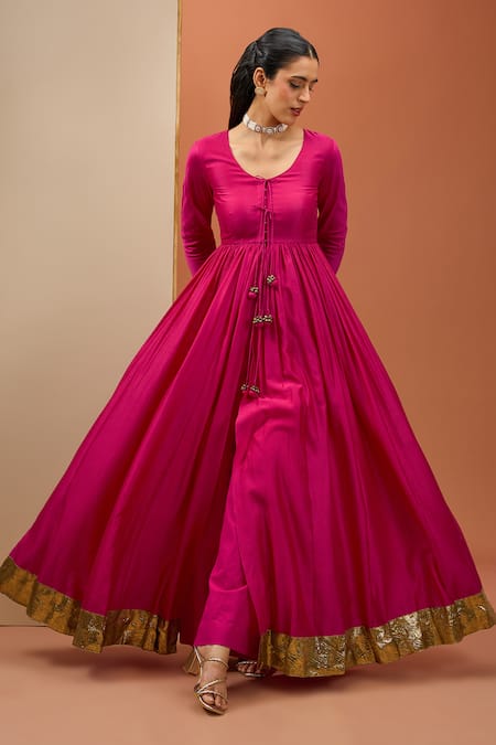 Esha Koul_Peach Cotton, Chanderi Lace Round Neck Lampi Border Anarkali Set _Online_at_Aza_Fashions