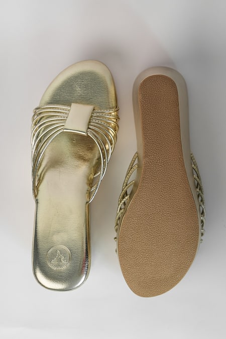 Sana K luxurious Footwear Ribbed Biscuit Strap Heels 