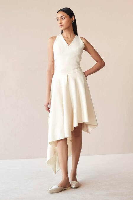 Shop Ampm Ivory Wool Embroidery V-neck Marwa Paan Motif Jacket And Short Skirt Set Online at Aza Fashions Shop_Ampm_Ivory Wool Embroidery V-neck Marwa Paan Motif Jacket And Short Skirt Set _Online_at_Aza_Fashions