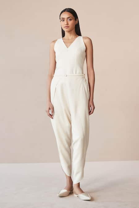Buy_Ampm_Ivory Wool Embroidered Cut-work Open Alea Scallop Hem Cape _Online_at_Aza_Fashions