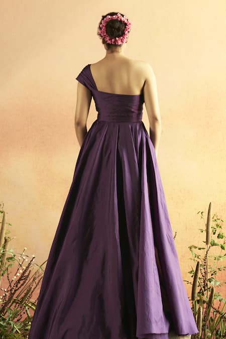 Zwaan Yami Gathered & Twisted Bust Gown 