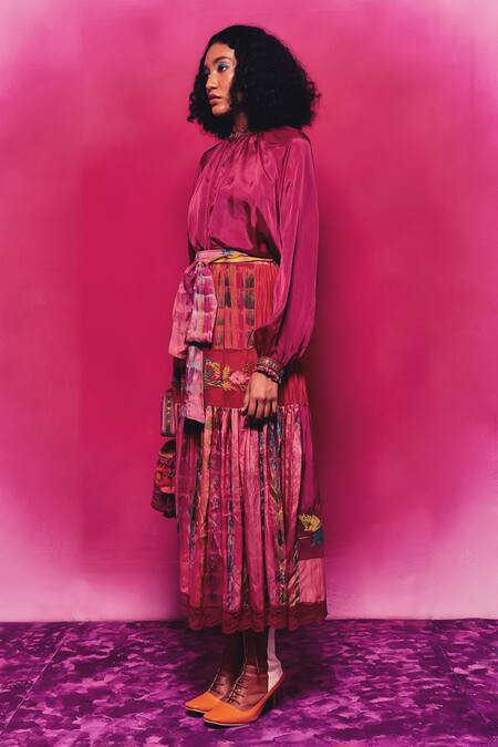 Capisvirleo Fuchsia Silk Embroidery Round Neck Elaa Placement Top Online at Aza Fashions Capisvirleo_Fuchsia Silk Embroidery Round Neck Elaa Placement Top _Online_at_Aza_Fashions