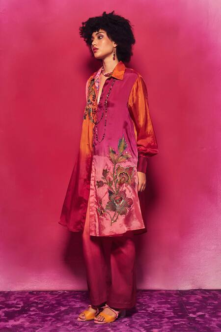 Capisvirleo Peach Silk Applique Collared Rasika Work Long Shirt Online at Aza Fashions Capisvirleo_Peach Silk Applique Collared Rasika Work Long Shirt _Online_at_Aza_Fashions