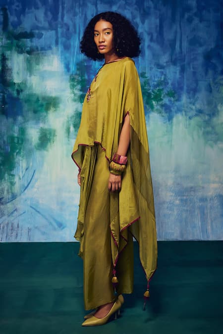 Capisvirleo Green Silk Malti Tassel Detailed Cape With Pleated Skirt Online at Aza Fashions Capisvirleo_Green Silk Malti Tassel Detailed Cape With Pleated Skirt _Online_at_Aza_Fashions