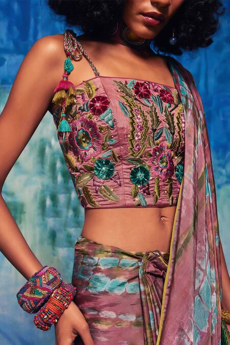 Shop_CAPISVIRLEO_Multi Color Silk Tassels, Applique, Embroidery Aahana Tie-dye Saree With Blouse _Online_at_Aza_Fashions
