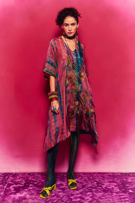 Capisvirleo Anika Embroidered Kaftan 