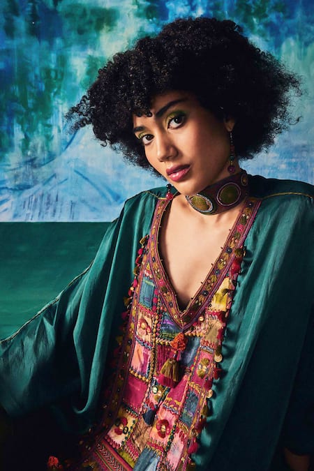 Buy_Capisvirleo_Blue Silk Embroidered Patchwork V Neck Maahi Ombre Kaftan 