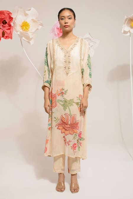 Shop_Preeti Mehta_Cream Viscose Mirrors, Embroidery V-neck Floral Print Kurta With Pant _Online_at_Aza_Fashions
